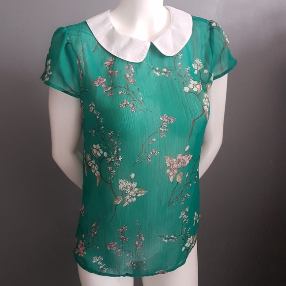 3/$35 Peter Pan Collared Chiffon Blouse - Picture 6 of 8